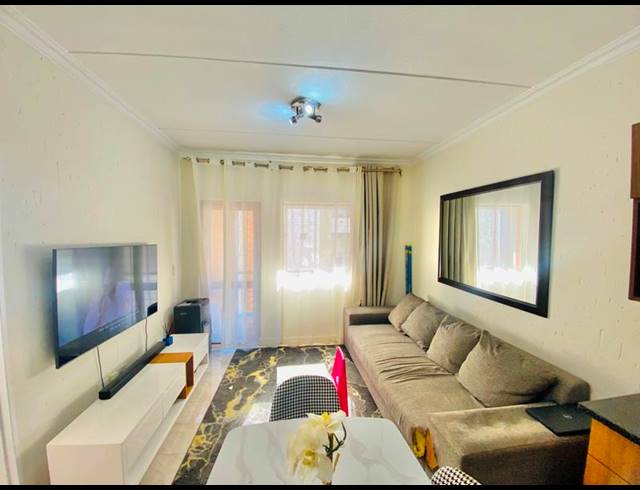 2 BEDROOM PROPERTY TO RENT IN FERNDALE